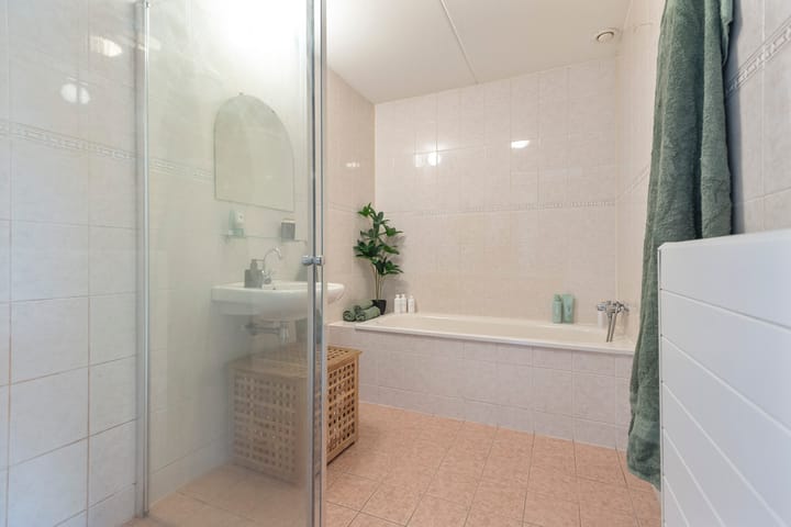 Foto 22 van Blauwe Ring 43