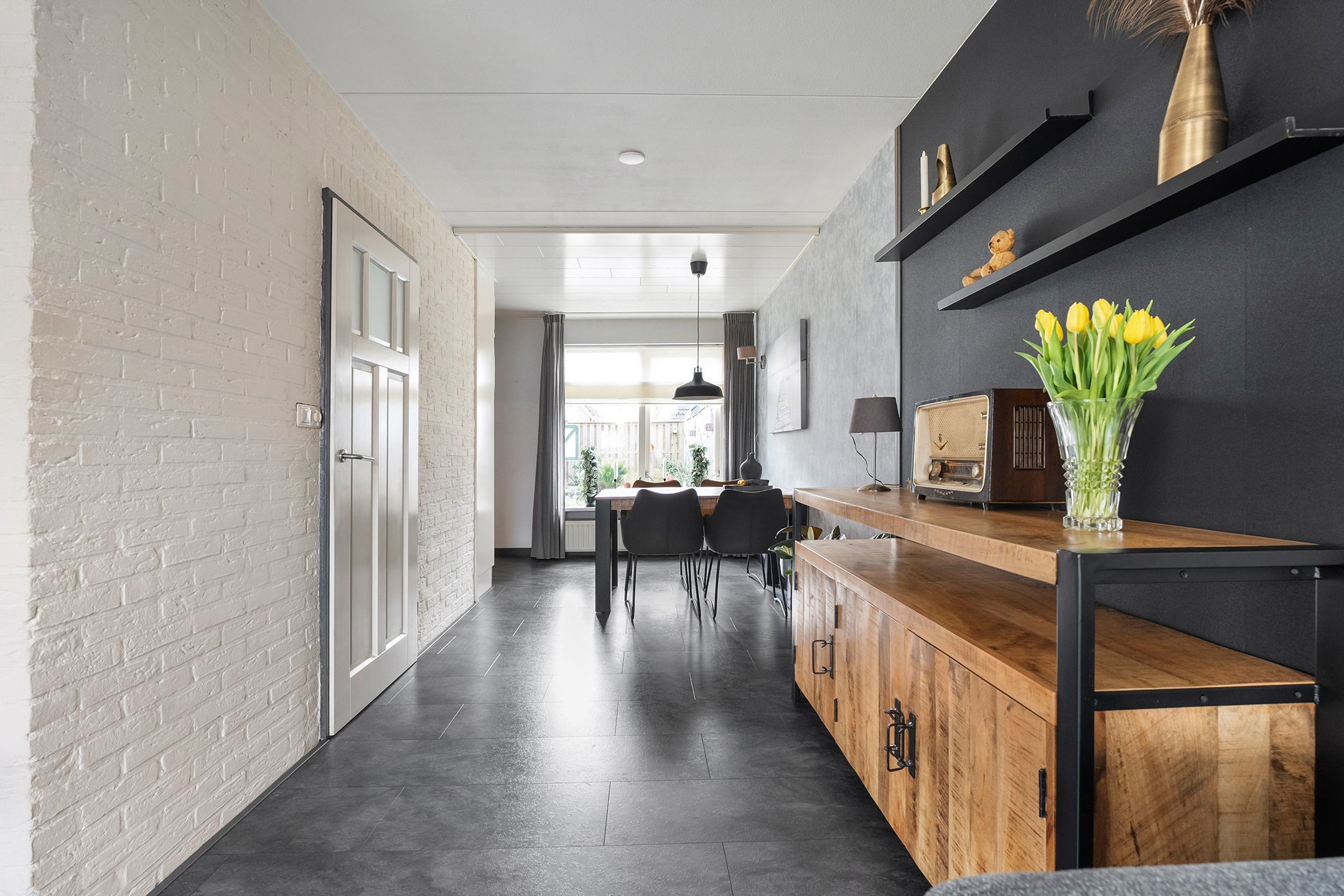 Foto 12 van Moerbeilaan 5