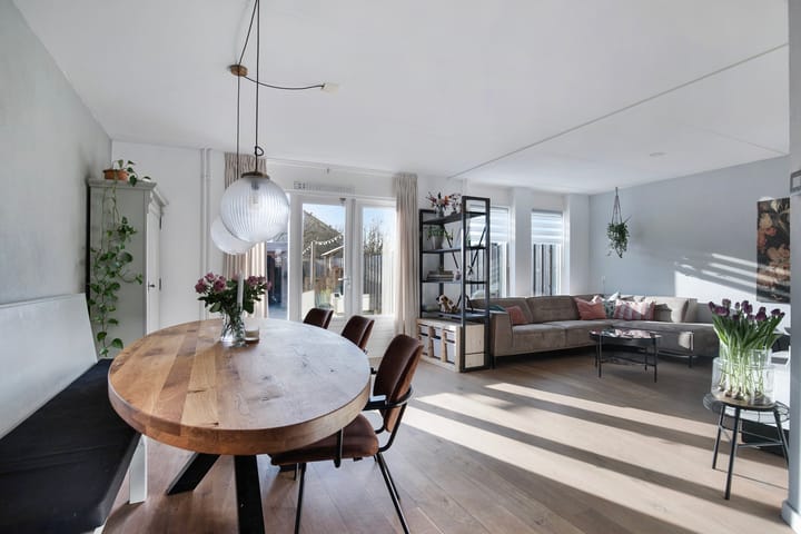 Foto 2 van Lemsterweg 77