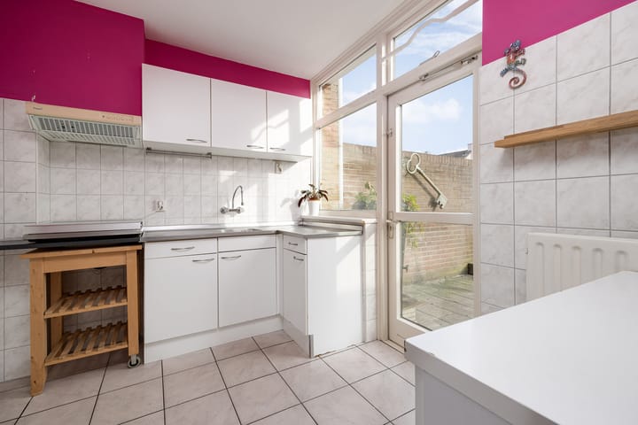 Foto 12 van van Randerodestraat 42