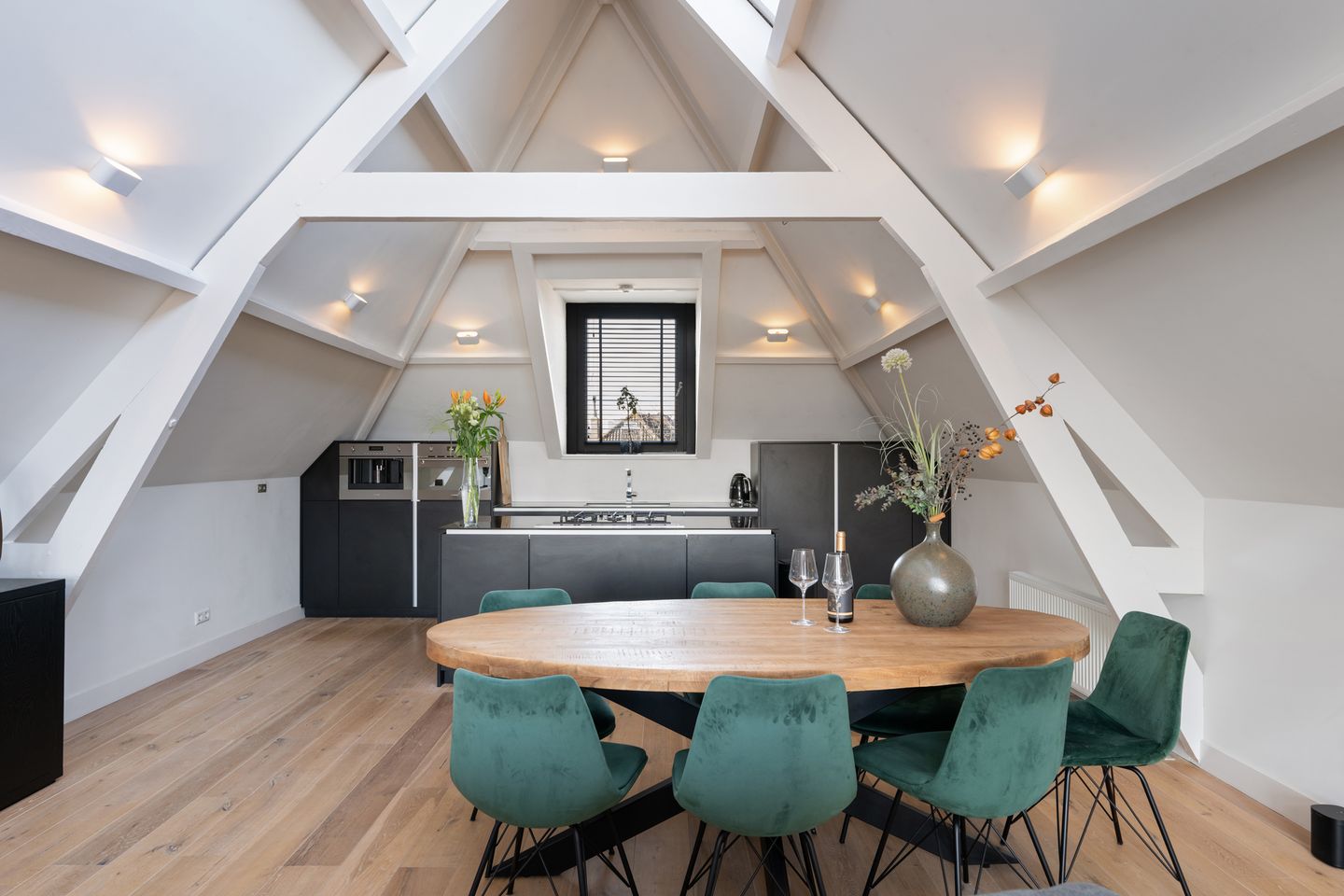 Foto 4 van Claes de Vrieselaan 68-B02