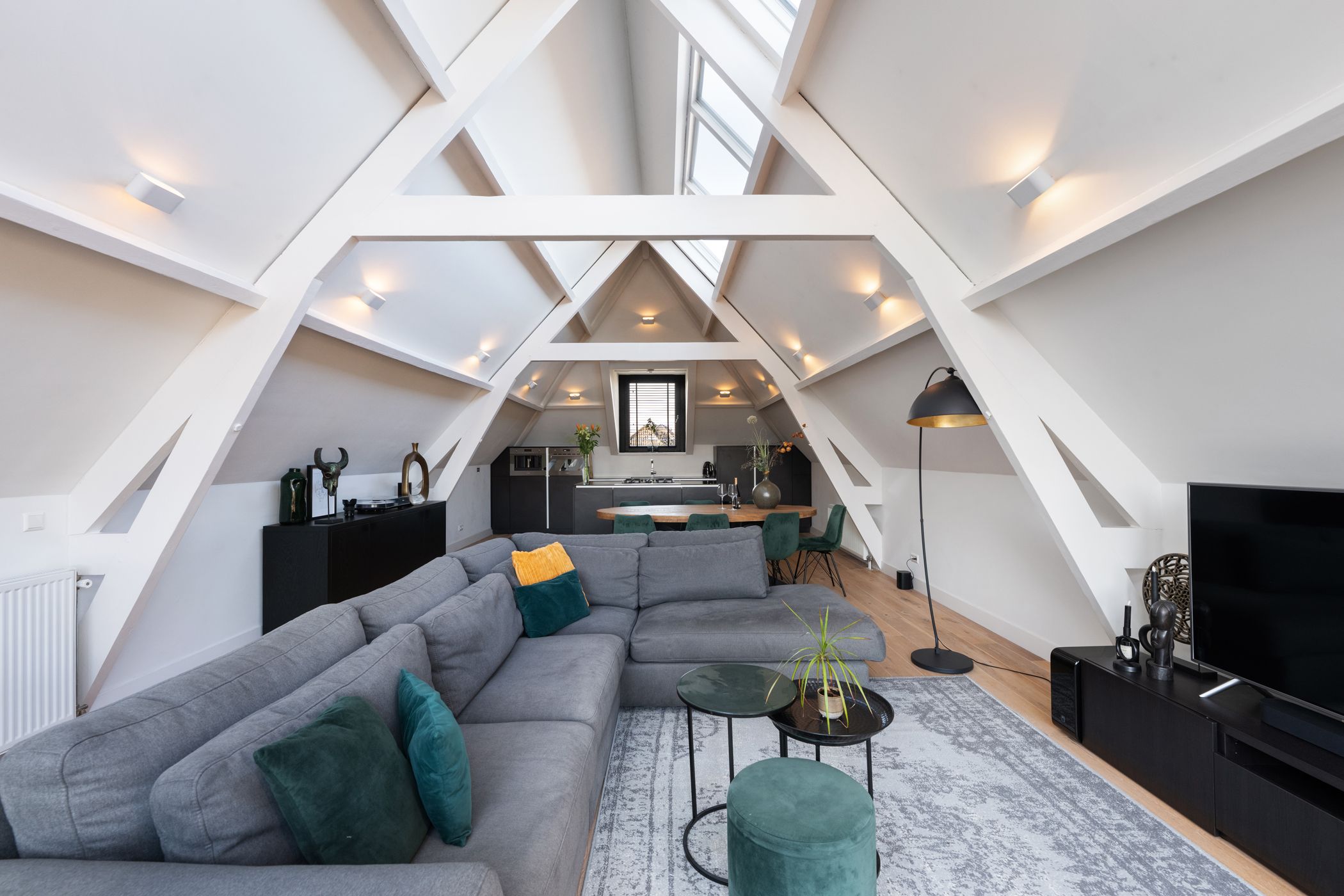 Foto 12 van Claes de Vrieselaan 68-B02