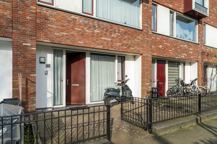 Foto 3 van Valthestraat 43