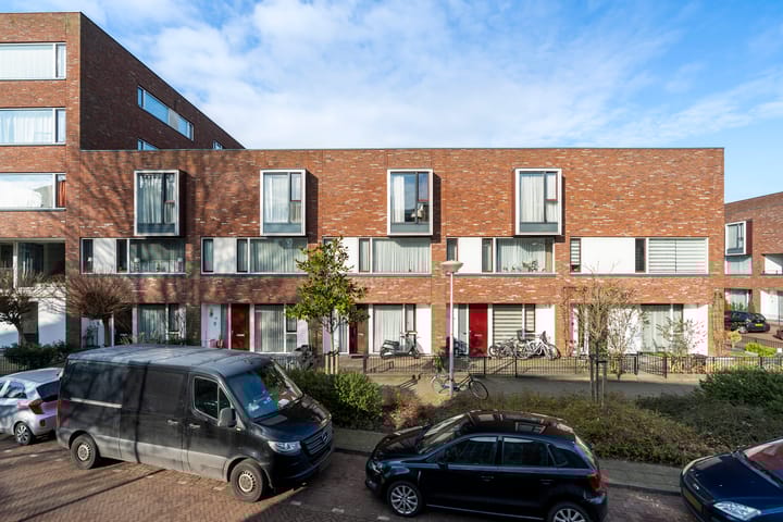 Photo 28 of Valthestraat 43