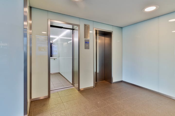 Foto 21 van Burgemeester Hogguerstraat 499