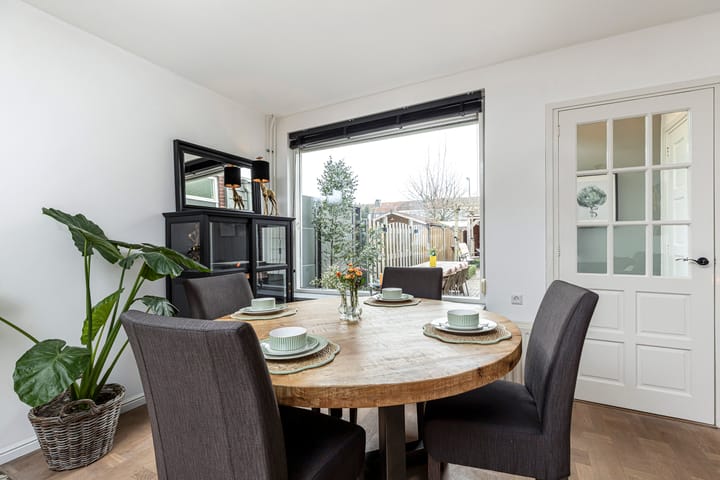 Foto 8 van Adolph van Nassaustraat 30