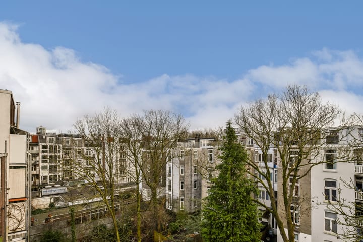 Photo 11 of Van Ostadestraat 166-3A