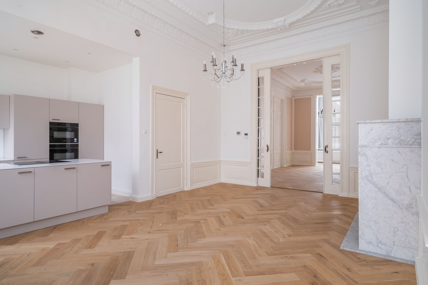 Photo 14 of Surinamestraat 9-A