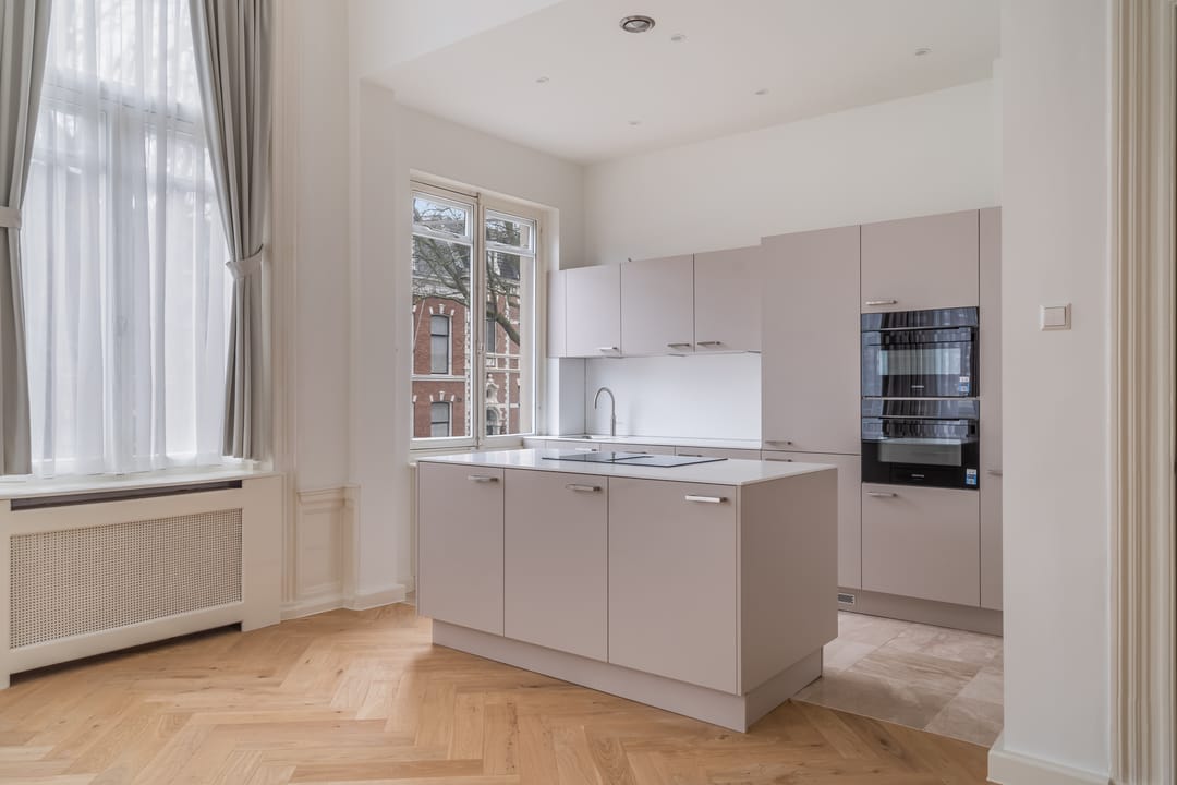 Photo 16 of Surinamestraat 9-A