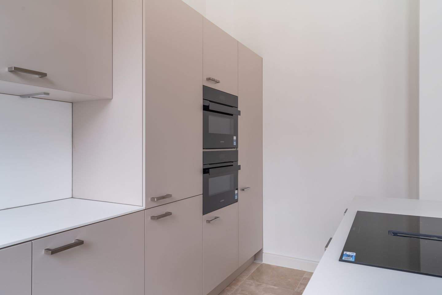 Photo 20 of Surinamestraat 9-A