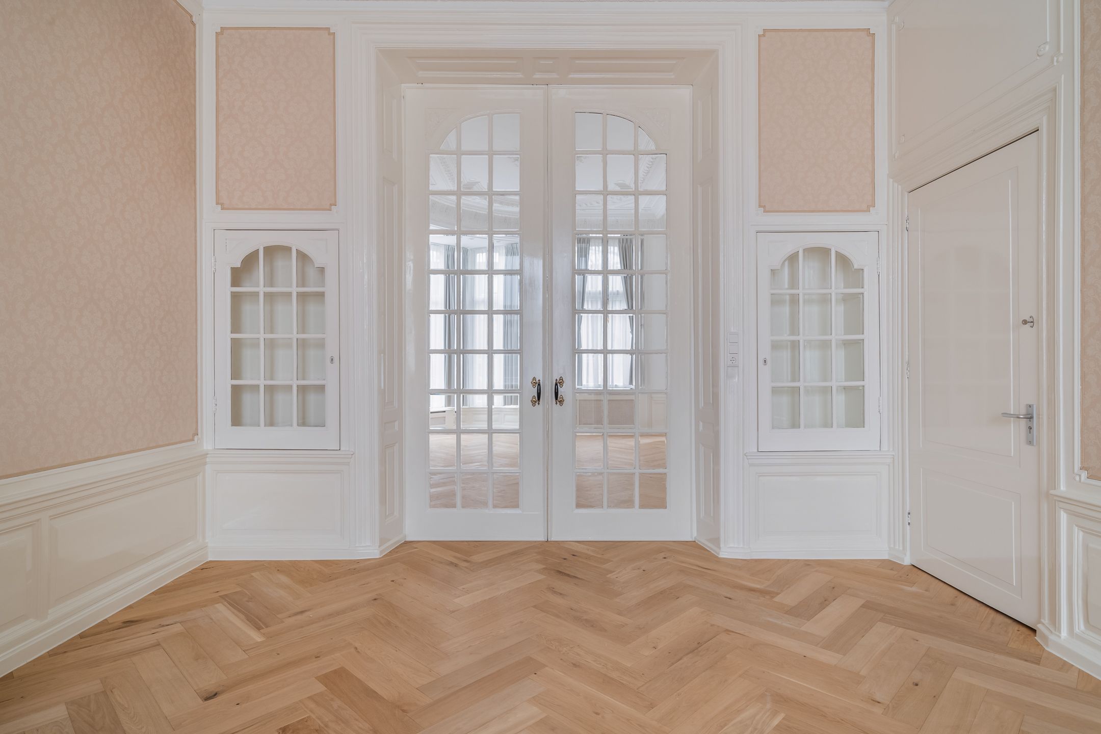 Photo 27 of Surinamestraat 9-A