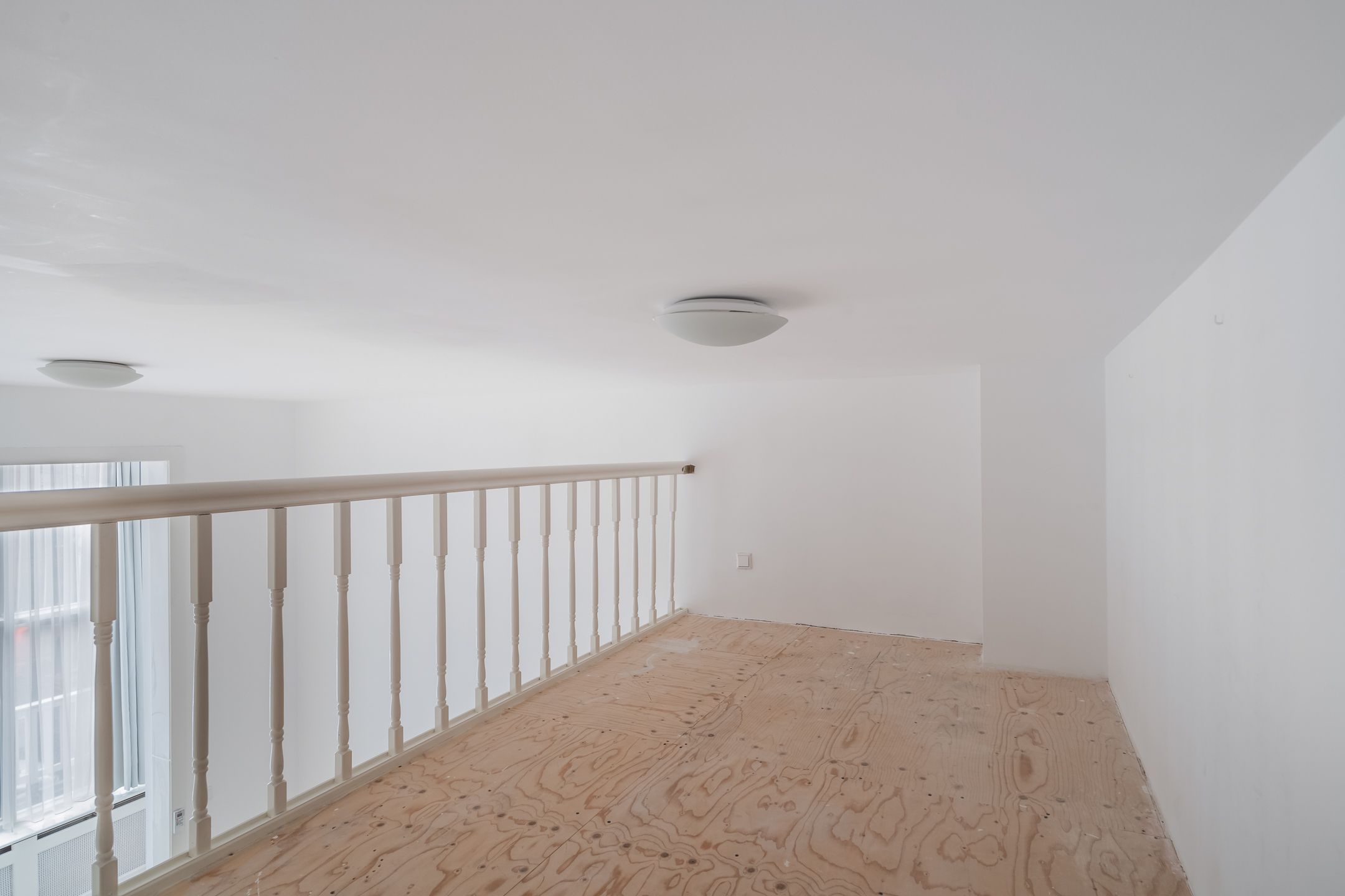 Photo 42 of Surinamestraat 9-A