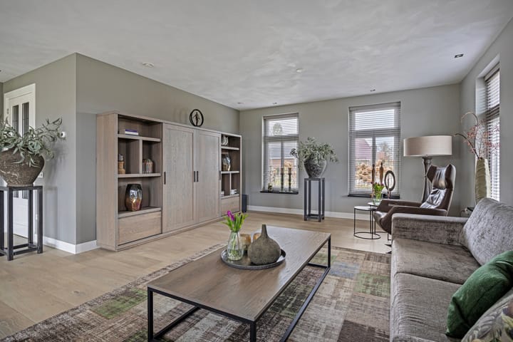 Foto 8 van J. Abelnstraat 6