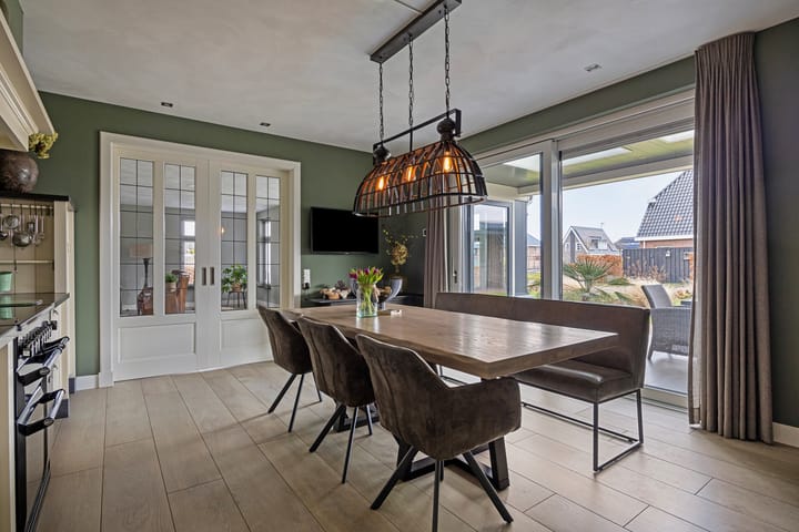 Foto 23 van J. Abelnstraat 6