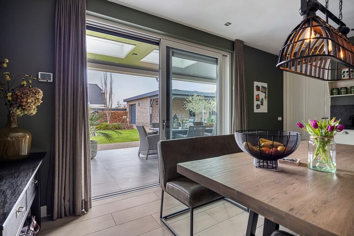 Foto 26 van J. Abelnstraat 6