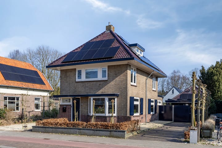 Dorpsstraat 23
