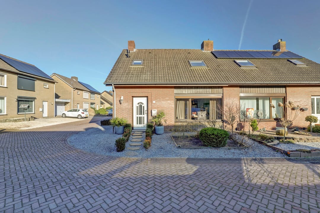 Foto 1 van Cederstraat 1