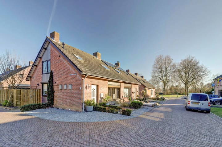 Foto 2 van Cederstraat 1