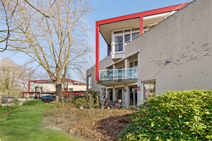 Foto 2 van Peter Benensonstraat 12