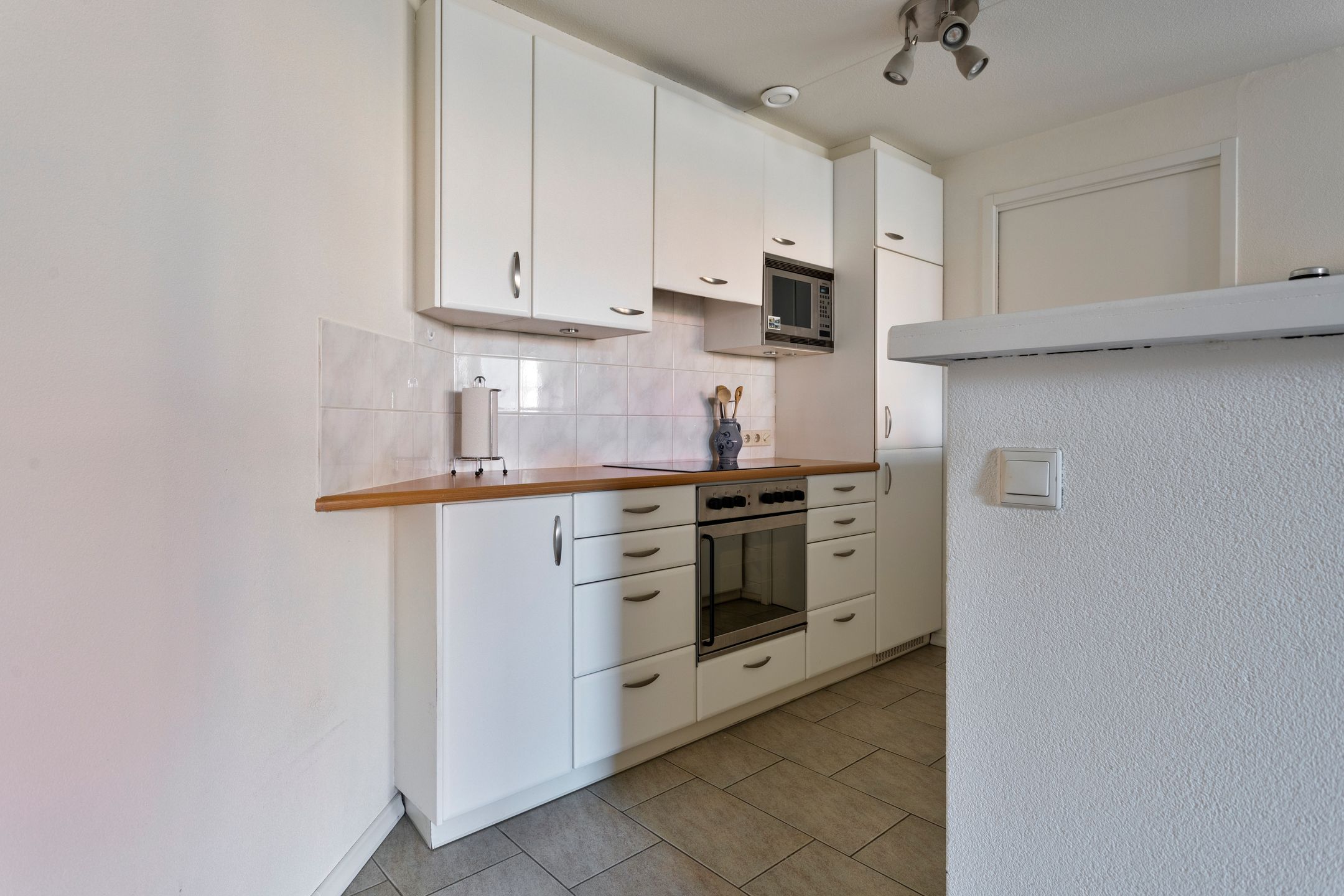 Foto 18 van Peter Benensonstraat 12