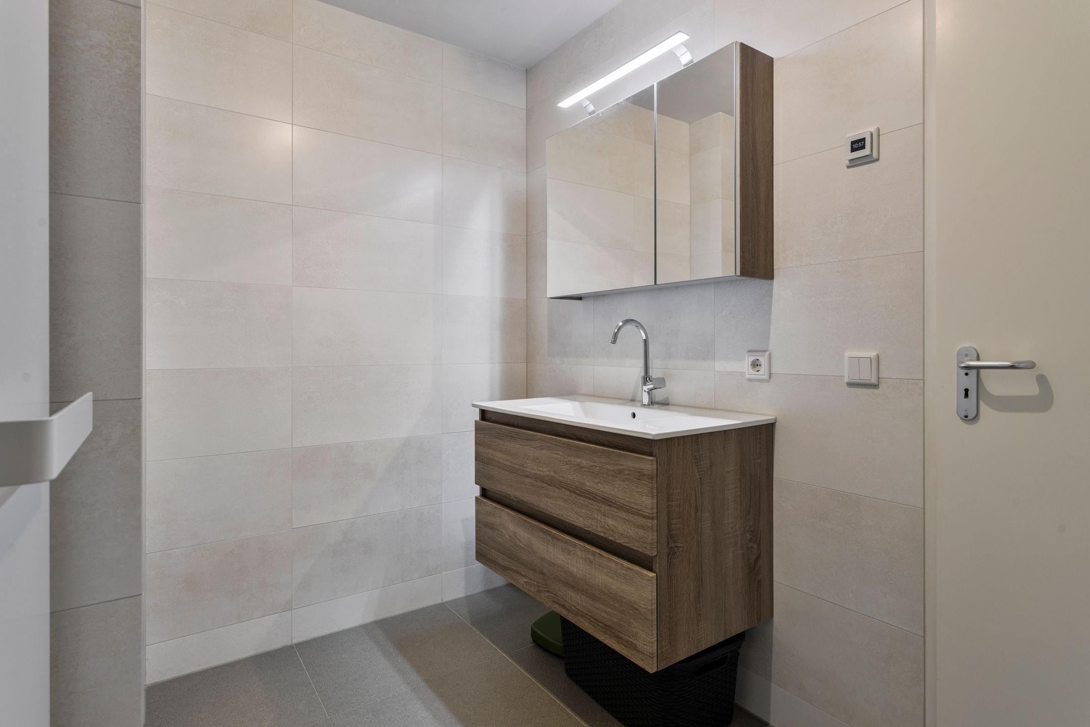 Foto 30 van Peter Benensonstraat 12