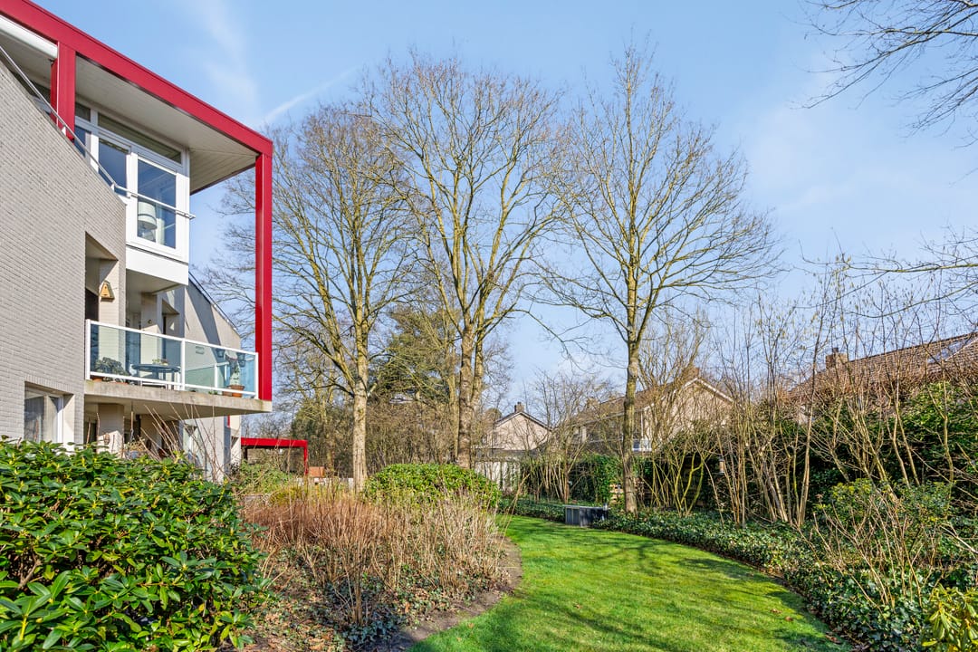 Foto 38 van Peter Benensonstraat 12