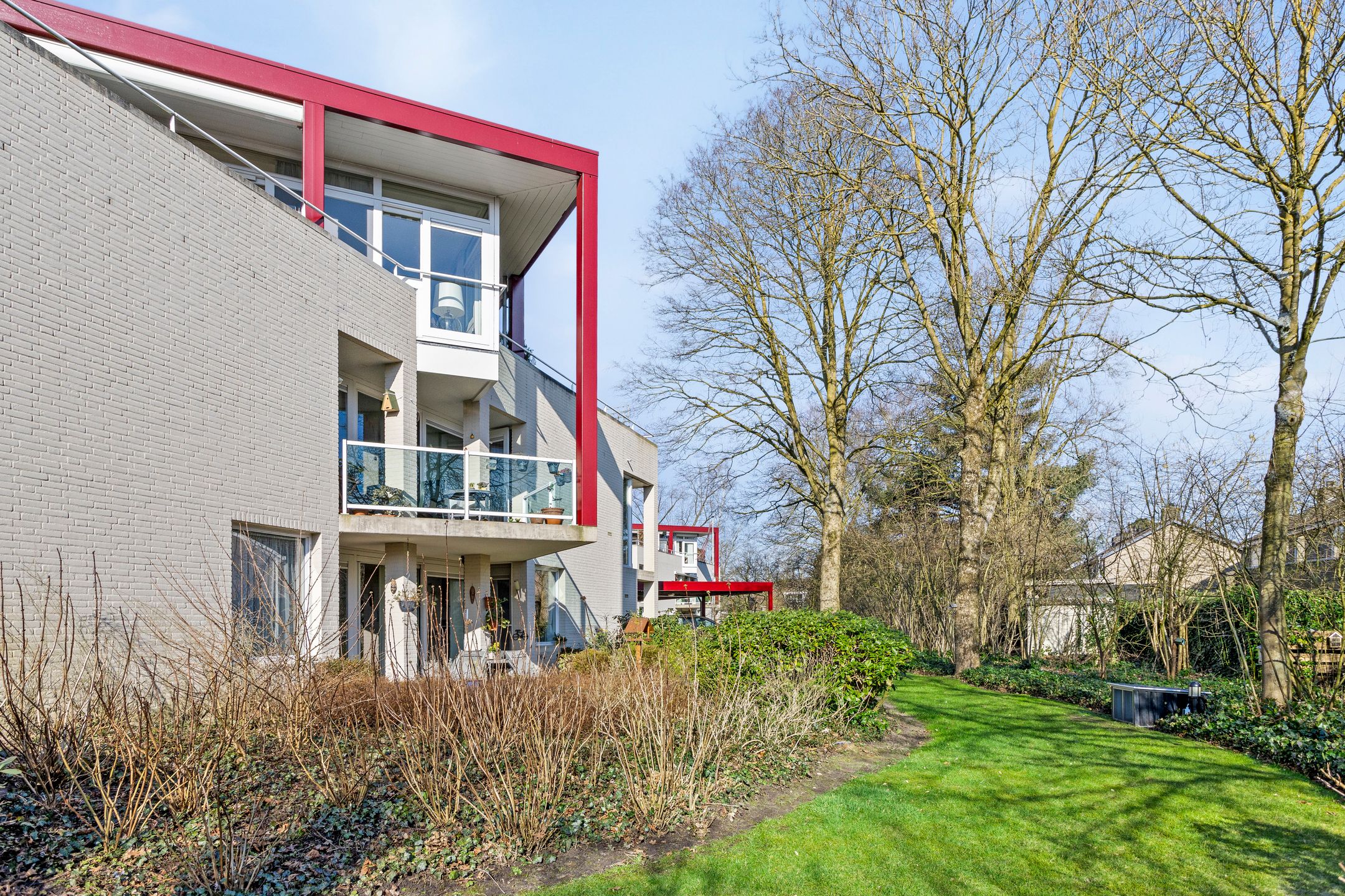 Foto 39 van Peter Benensonstraat 12