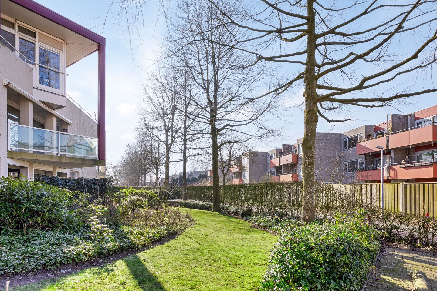 Foto 40 van Peter Benensonstraat 12