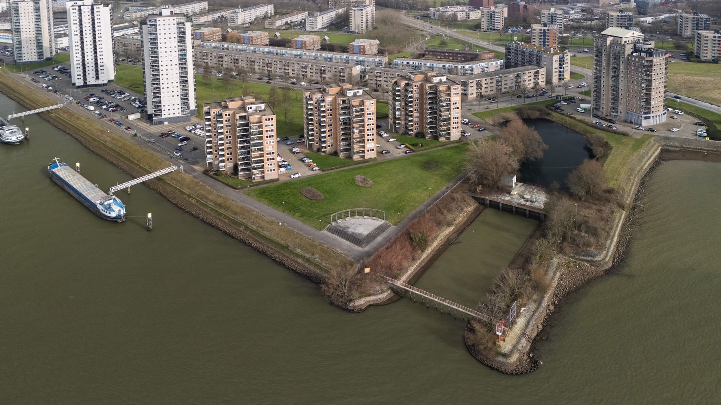 Foto 4 van Buitenbassinweg 733