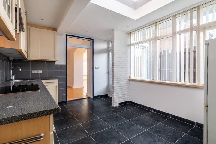 Foto 9 van Charles de Gavrestraat 19