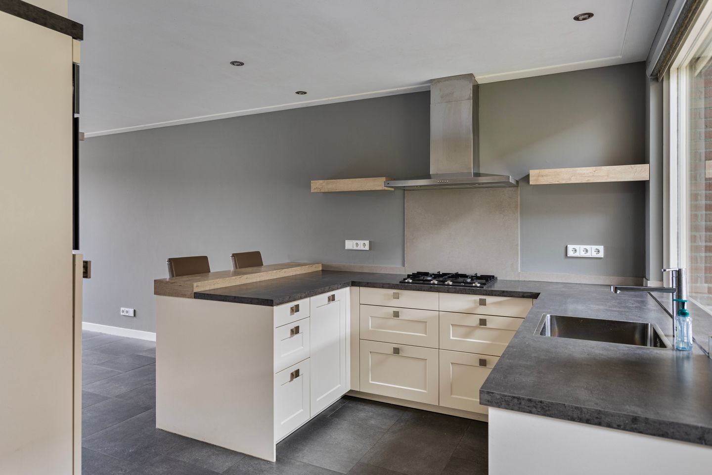 Foto 10 van Burgemeester Schoutenstraat 21