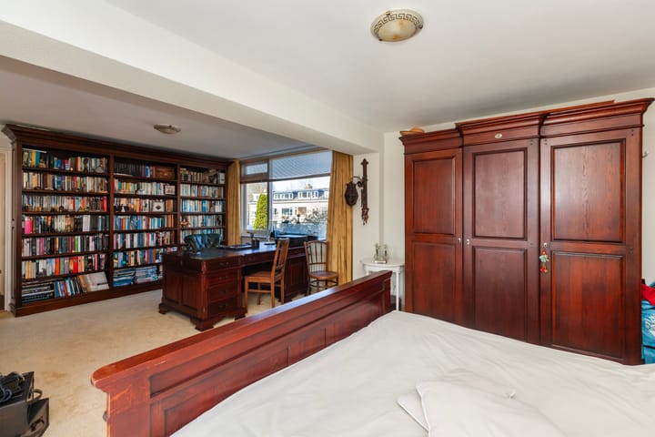 Foto 23 van Esdoornlaan 9