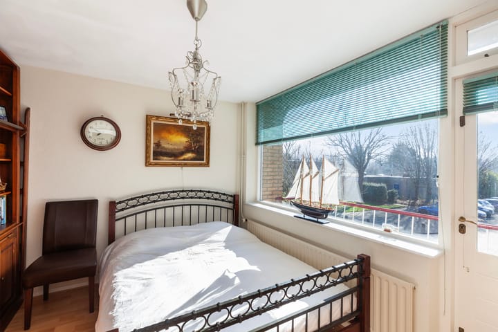 Foto 24 van Esdoornlaan 9