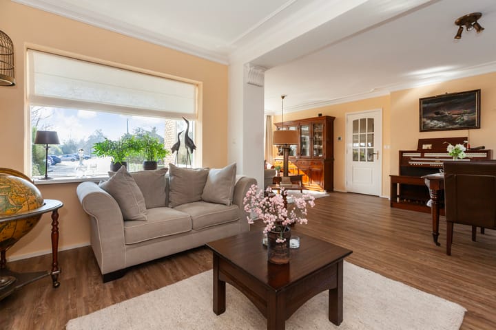 Foto 2 van Esdoornlaan 9