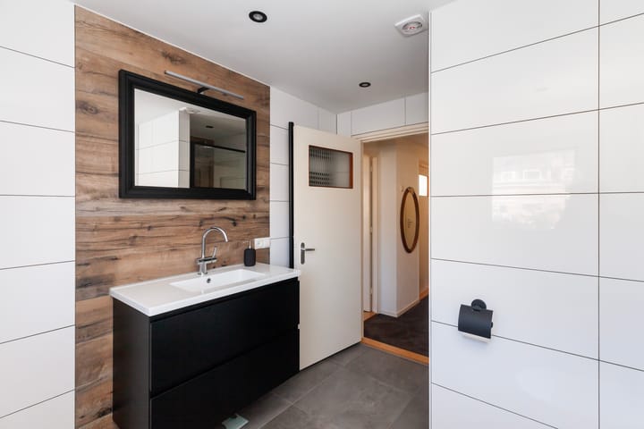 Foto 28 van Esdoornlaan 9