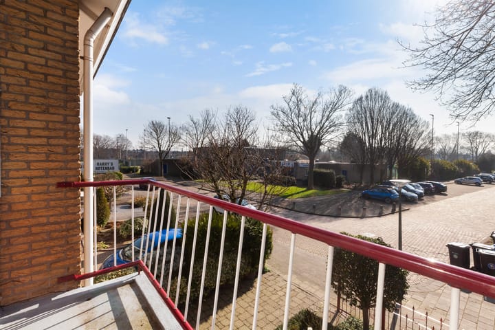 Foto 37 van Esdoornlaan 9