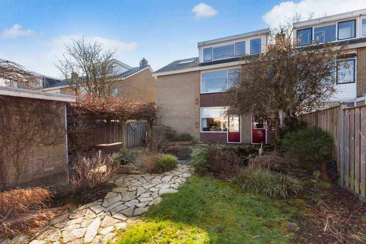 Foto 42 van Esdoornlaan 9