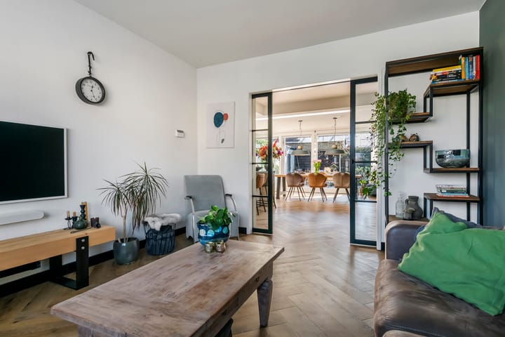 Foto 15 van Julianastraat 28