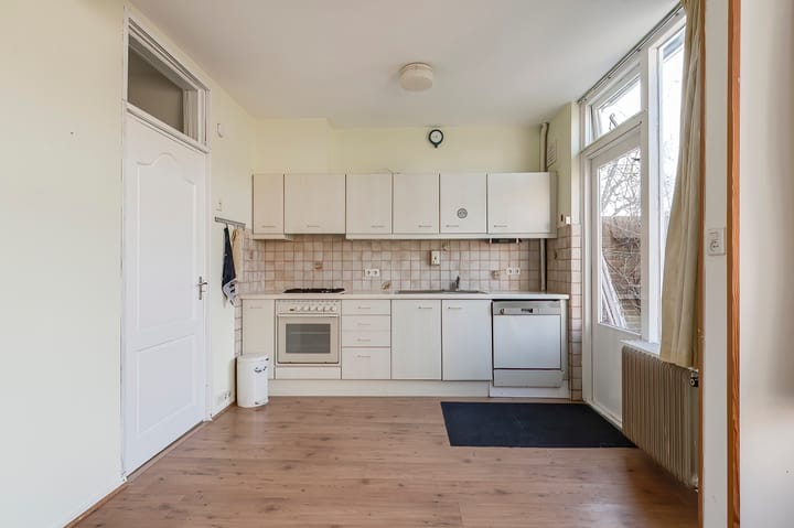 Foto 13 van Lothariusstraat 37