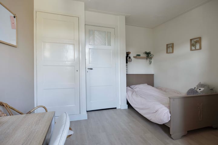 Foto 22 van Brederostraat 111