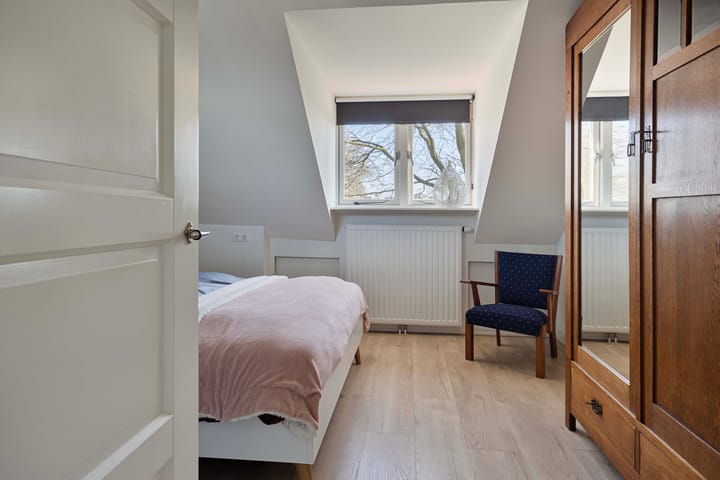 Foto 30 van Brederostraat 111