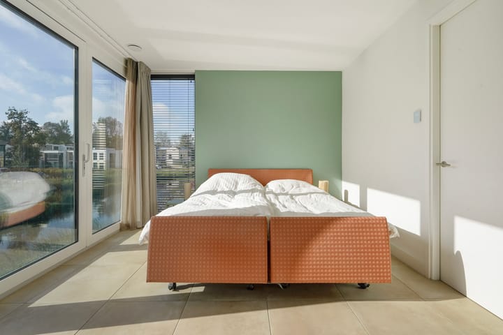 Photo 37 of Duinslag 24