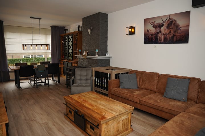 Photo 5 of Mr. J.E. Risseeuwstraat 27