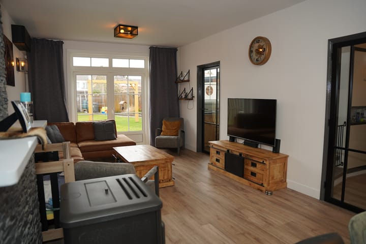 Photo 7 of Mr. J.E. Risseeuwstraat 27