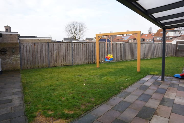 Photo 42 of Mr. J.E. Risseeuwstraat 27