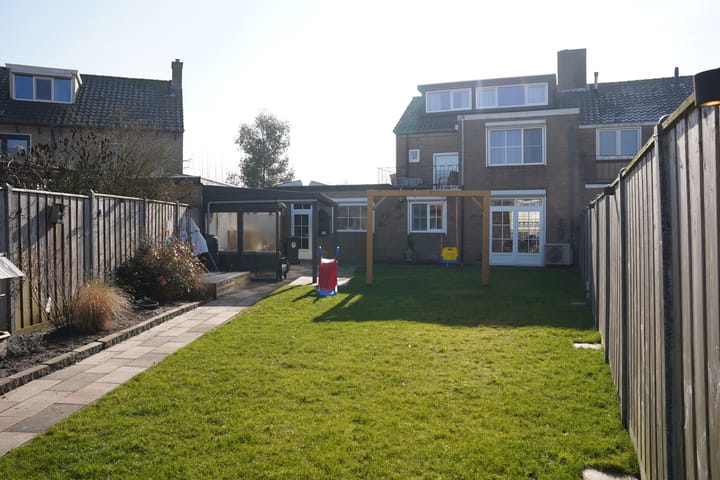 Photo 44 of Mr. J.E. Risseeuwstraat 27