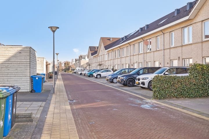 Photo 32 of Wil Vinjéstraat 56