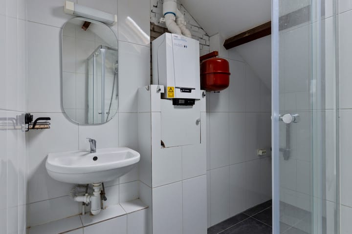 Foto 17 van Parallelweg 122-D