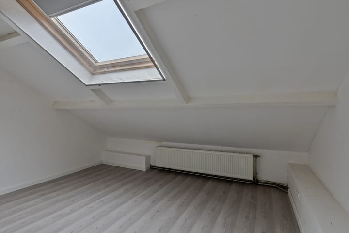 Foto 22 van Parallelweg 122-D