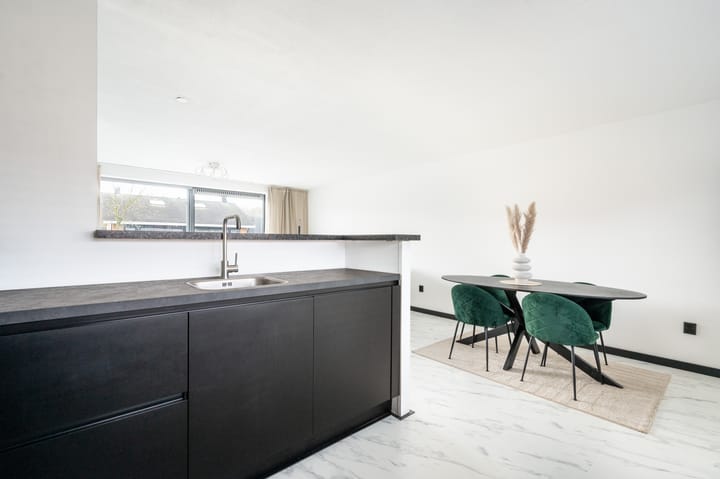 Foto 16 van De Hovenlaan 131